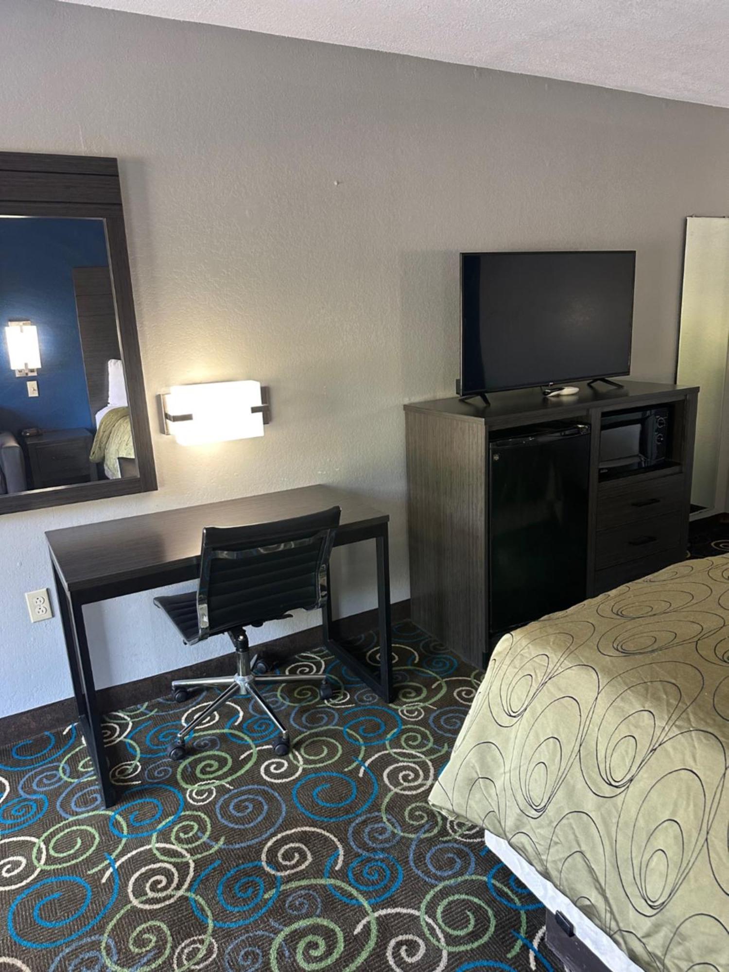 Clairmont Inn & Suites - Warren Kültér fotó